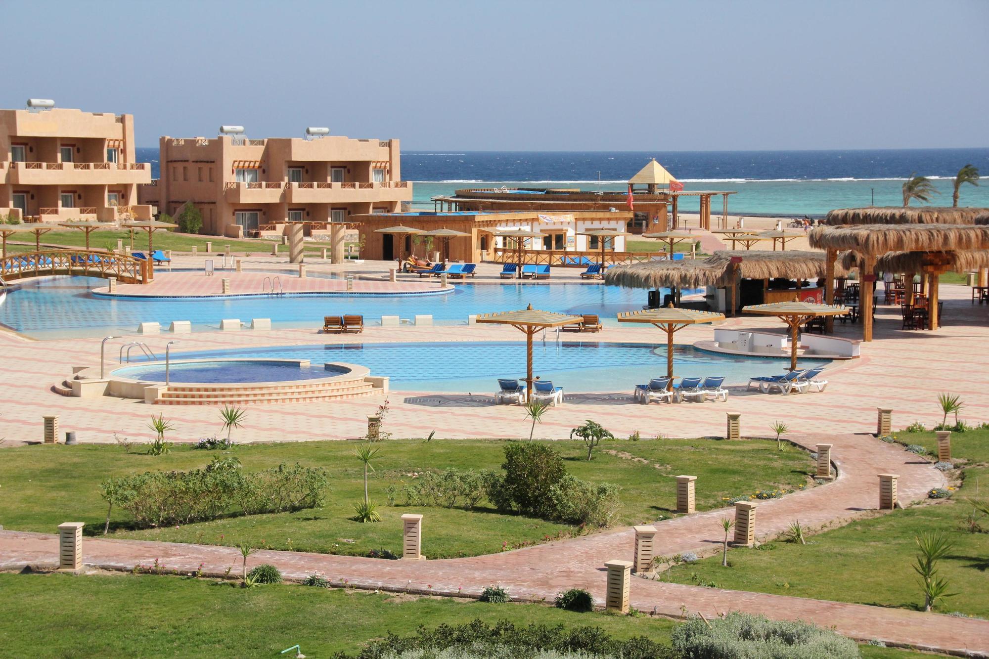 Nubian Inn Laguna Beach Resort (Adults Only) Marsa Alem Dış mekan fotoğraf
